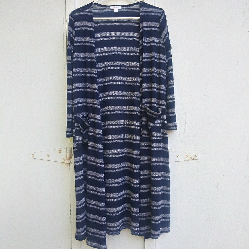 ~ LULAROE CARDIGAN ~